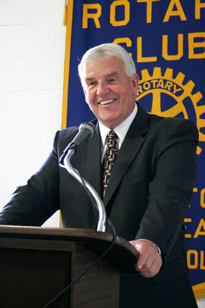 Dr. Eric McKeithan Speaks at Rotary Meeting